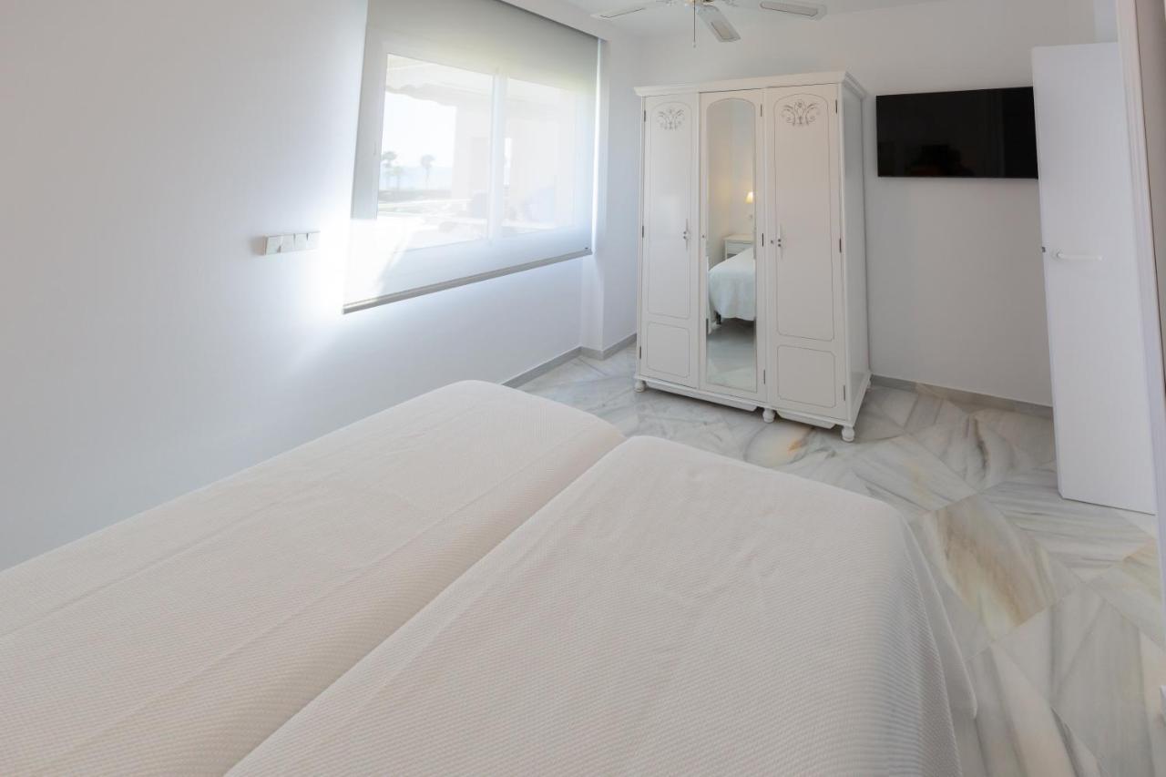 Apartamentos Las Americas Islantilla Exterior photo